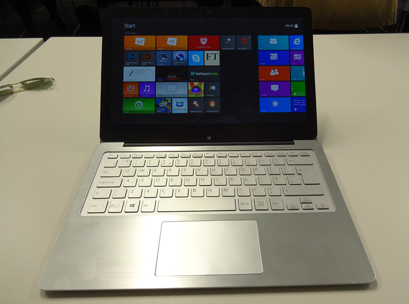 Illustration for article titled Sony le da la vuelta al laptop con los Vaio Fit Multi Flip